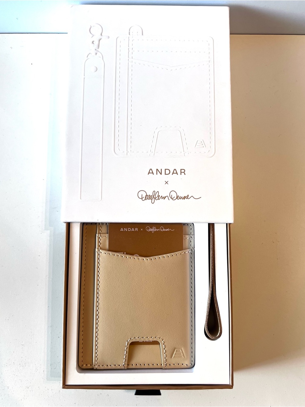 Andar The Denner Wristlet Leather Wallet In Oat, ID Card Pull, RFID Darylann NWB